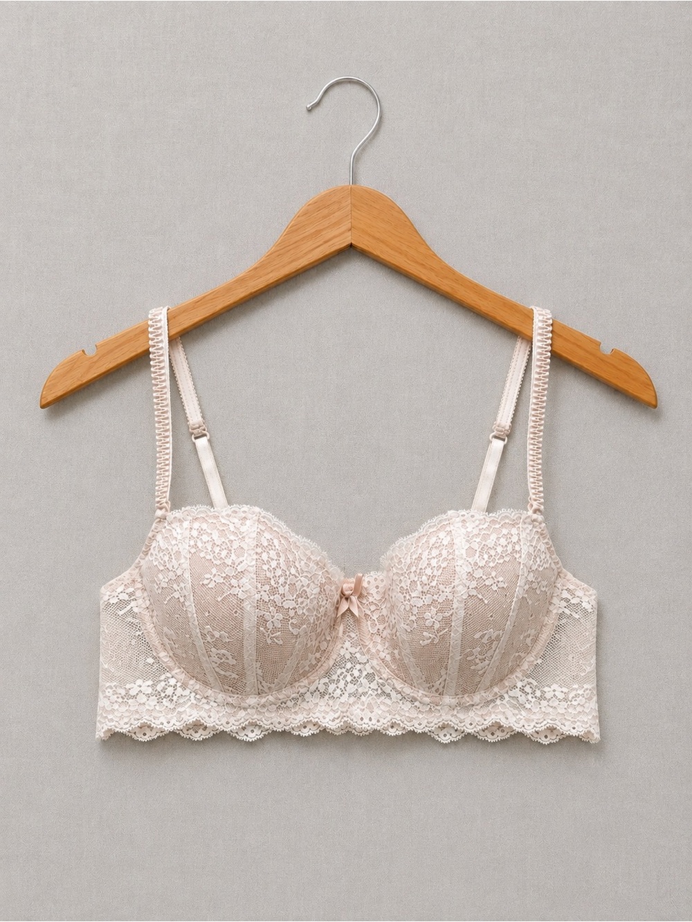 Heidi Klum Intimates Lace Longline Bra in Light Beige
